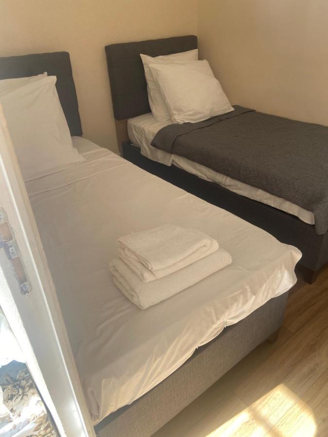 Rent Appart - La Garenne Colombes Ngoại thất bức ảnh